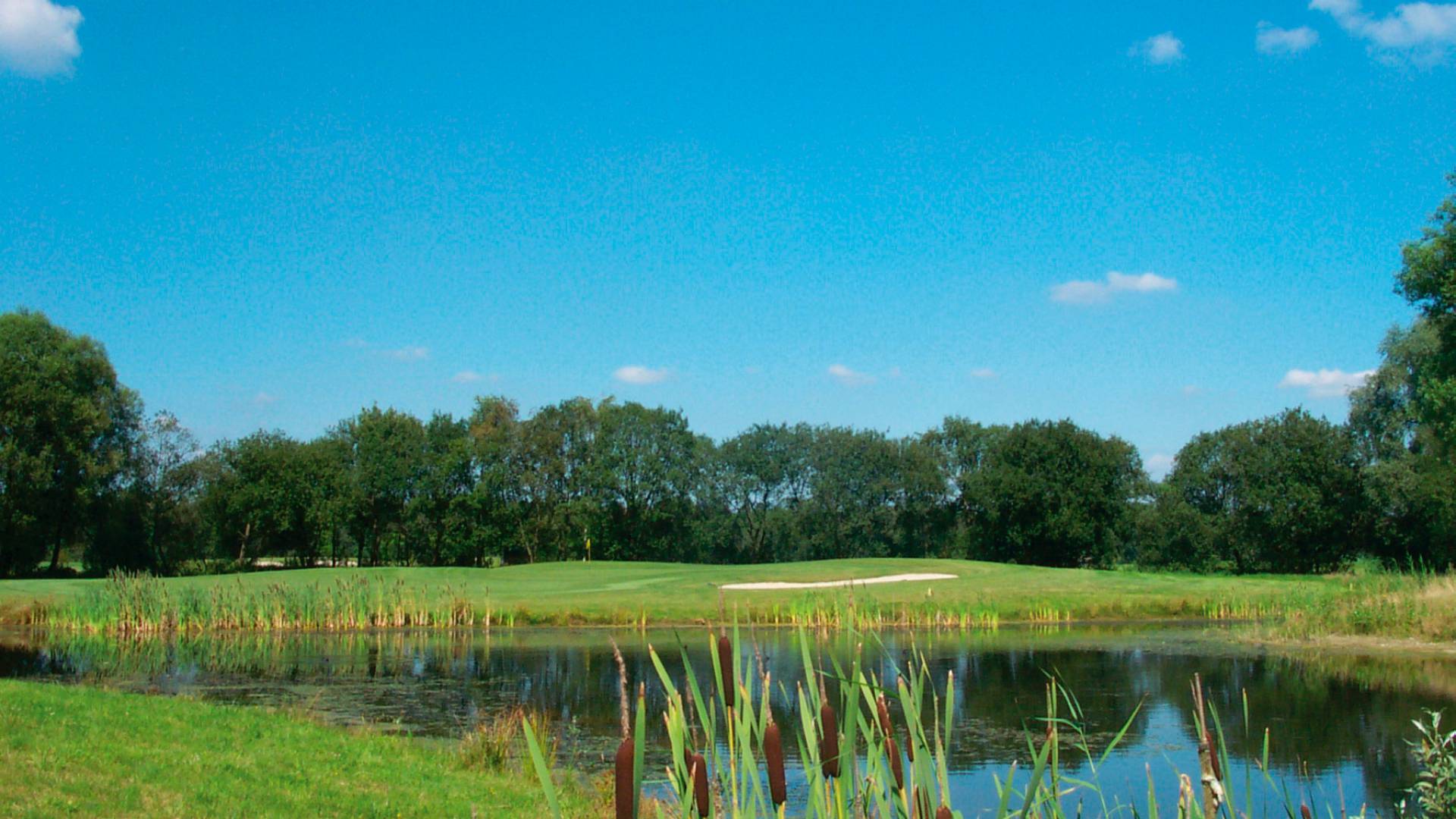 Water bunker on golf course