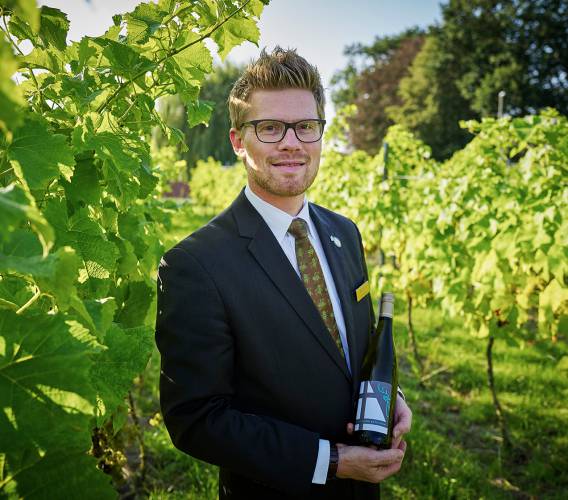 Marco Scheper F&B Manager und Sommelier im Jagdhaus Eiden in Bad Zwischenahn