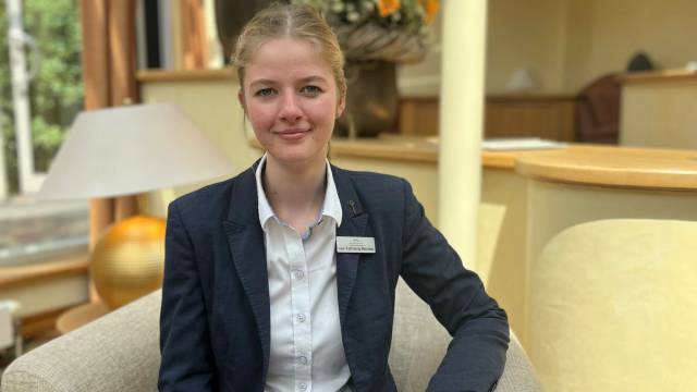 Lea-Katharina Meineke: Rezeptionsmitarbeiterin  - Romantikhotel Jagdhaus Eiden