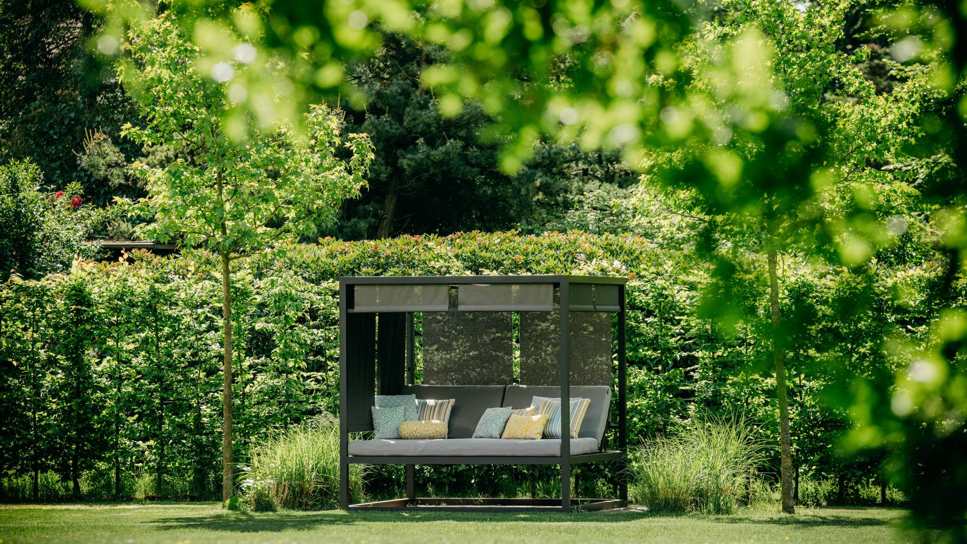 Relaxliegen im Garten des Jagdhaus Eiden