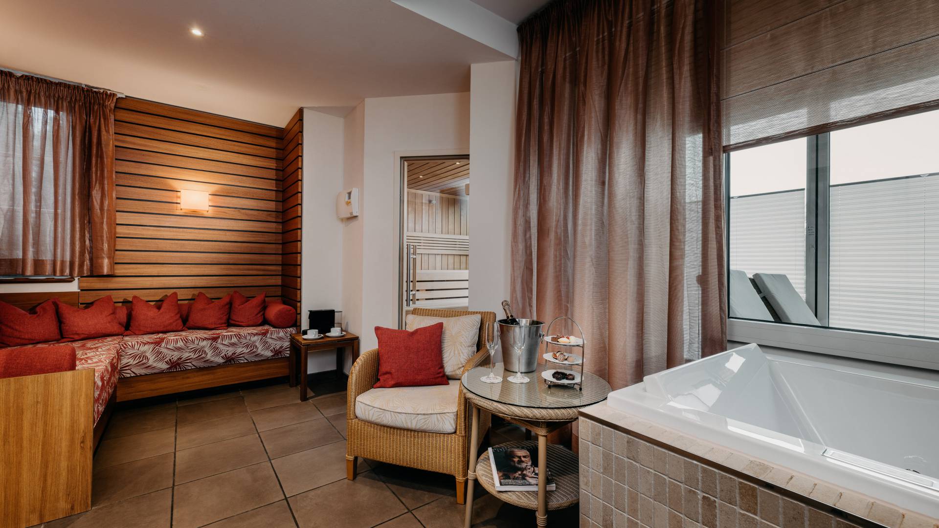Private Spa mit Badewann 